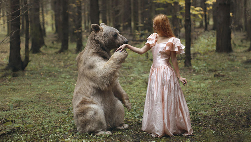 俄罗斯Katerina Plotnikova : 用真实的动物拍摄惊艳的人物照